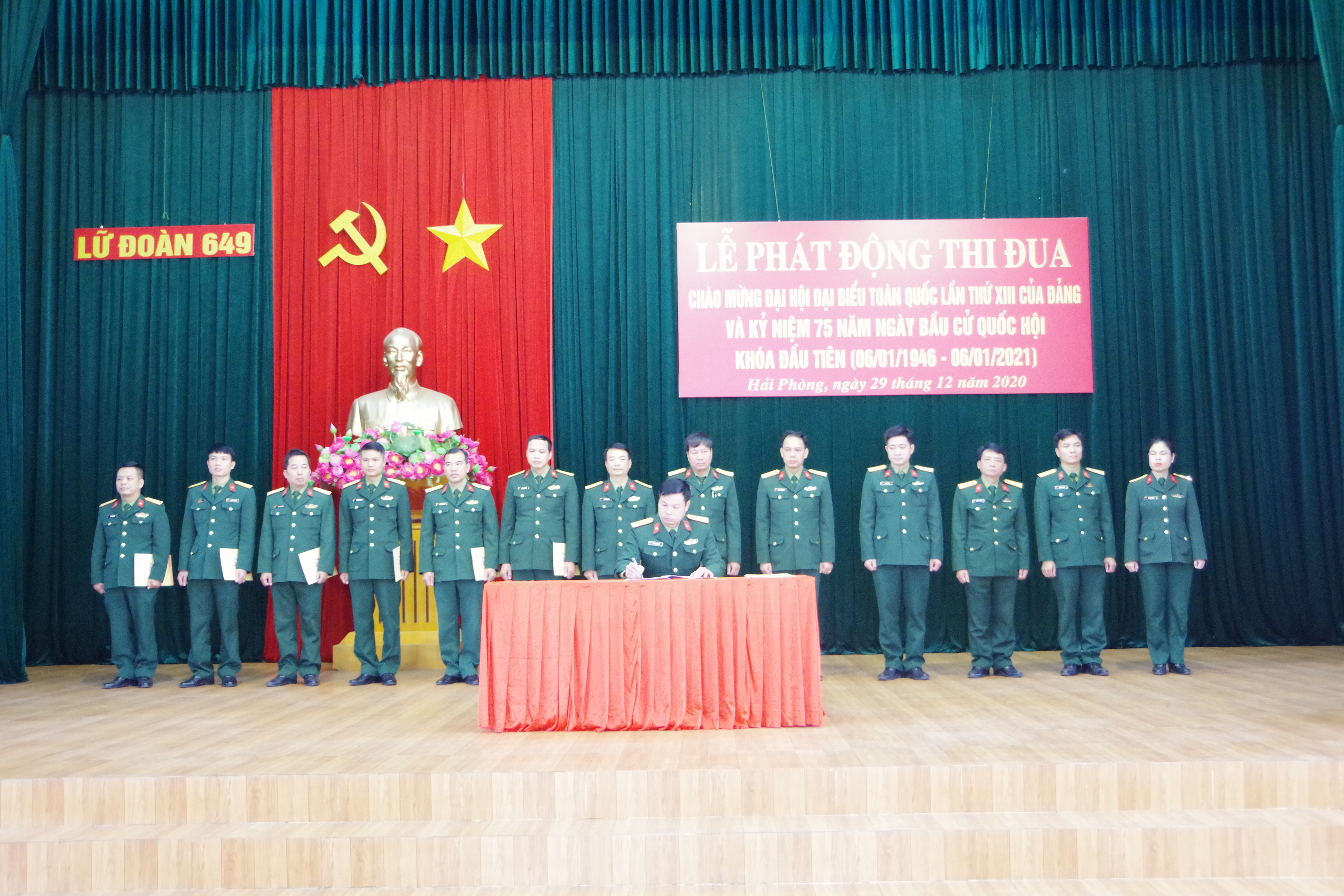 Cán bộ, chiến sĩ Lữ đoàn 649 thi đua “Lập công dâng Đảng”